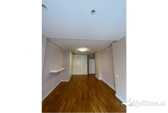 ZYRE E INVESTUAR PER QIRA TEK KOPSHTI ZOOLOGJIK