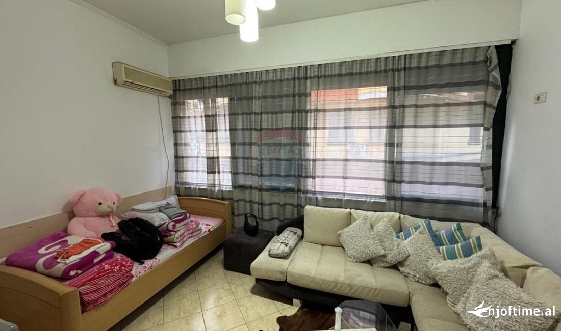 Appartamento in affitto a Tirana Garsoniere, Arredato