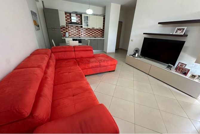Apartament 2+1 me qira tek rruga e kavajes 