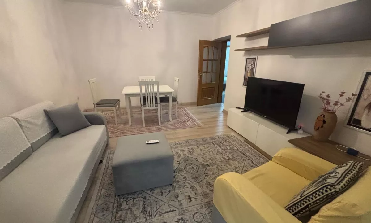 Shtepi me qera Apartament ne Tirane, 3+1, Mobilimi E mobiluar, Pagesa 750  Euro.