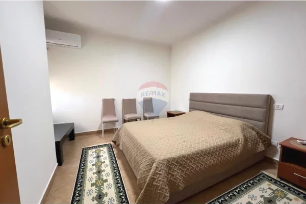 Shtepi me qera Apartament ne Tirane, 2+1, Mobilimi E mobiluar, Pagesa 790  Euro.