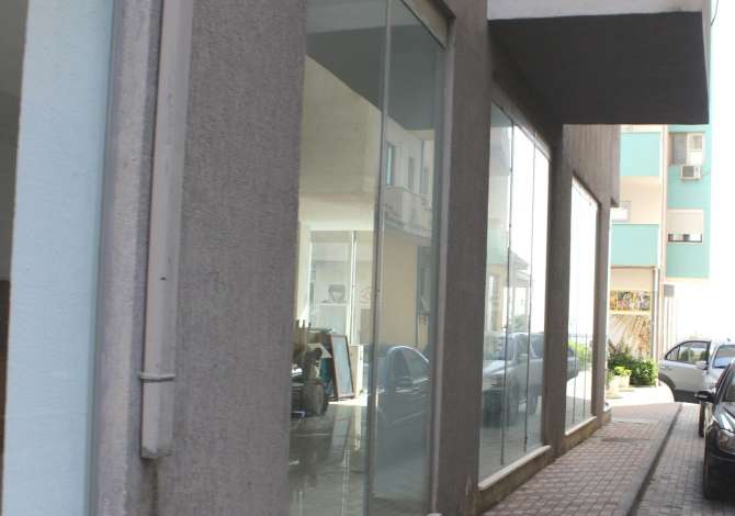 SHITET AMBIENT BIZNESI NE SHENGJIN, LEZHE