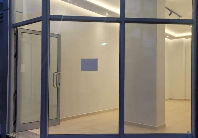 Ambient biznesi me qera 1+1 ne Shkoder - 25,000 Leke