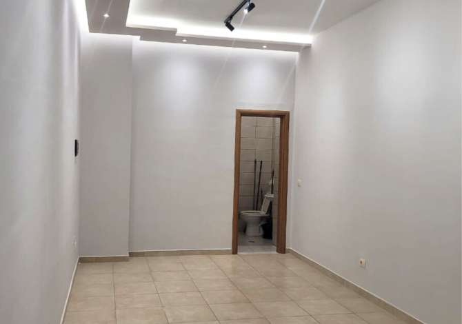 Ambient biznesi me qera 1+1 ne Shkoder - 25,000 Leke