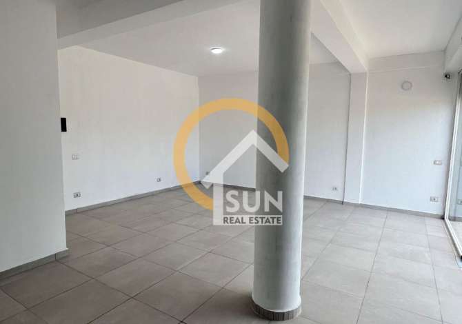 Ambient biznesi me qera 3+1 ne Shkoder - 20,000 Leke