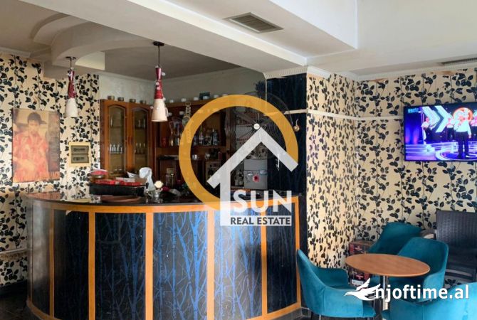 Ambiente Commerciale in Vendita 2+1 a Scutari - 7,800,000 Leke