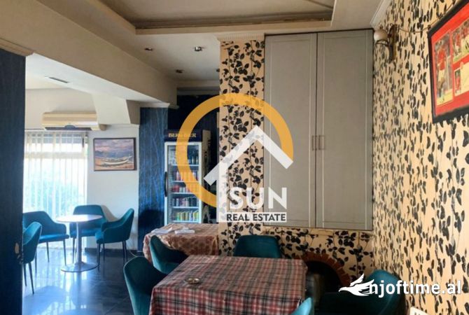 Ambiente Commerciale in Vendita 2+1 a Scutari - 7,800,000 Leke