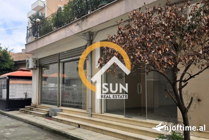 Business Property in Sale 3+1 in Shkodra - 77,000 Euro