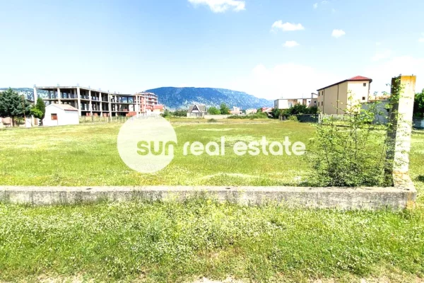 Truall ose Toke ne Shkoder - 241,440 Euro