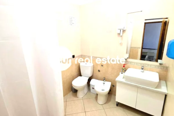SHITET BIZNES HOSTEL, AFER TRUMES, SHKODER