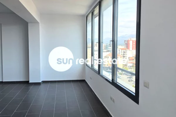 Shtepi ne shitje Apartament ne Shkoder, 1+1, Mobilimi Bosh, pa mobiluar, Pagesa 144,560  Euro.
