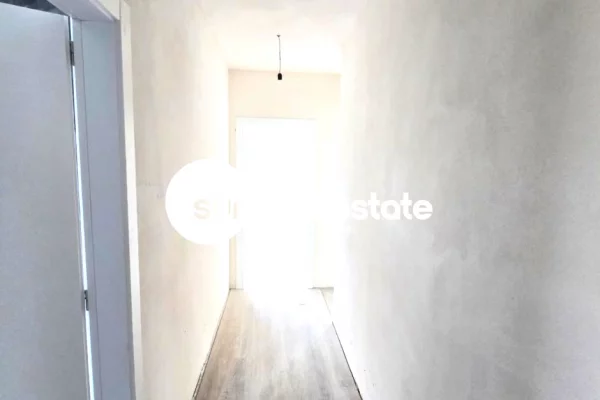 Shtepi ne shitje Apartament ne Tirane, 2+1, Mobilimi Bosh, pa mobiluar, Pagesa 224,659  Euro.