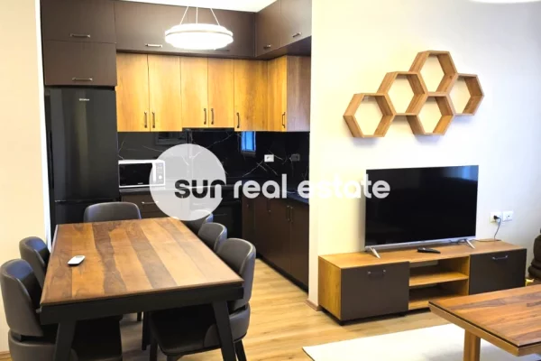 Shtepi me qera Apartament ne Shkoder, 2+1, Mobilimi E mobiluar, Pagesa 60,000  Leke.