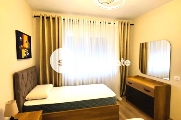 Shtepi me qera Apartament ne Shkoder, 2+1, Mobilimi E mobiluar, Pagesa 60,000  Leke.
