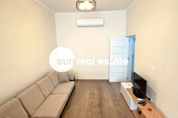 Shtepi me qera Apartament ne Shkoder, 2+1, Mobilimi E mobiluar, Pagesa 40,000  Leke.