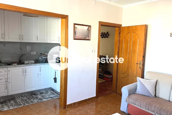Shtepi me qera Apartament ne Shkoder, 1+1, Mobilimi E mobiluar, Pagesa 27,000  Leke.