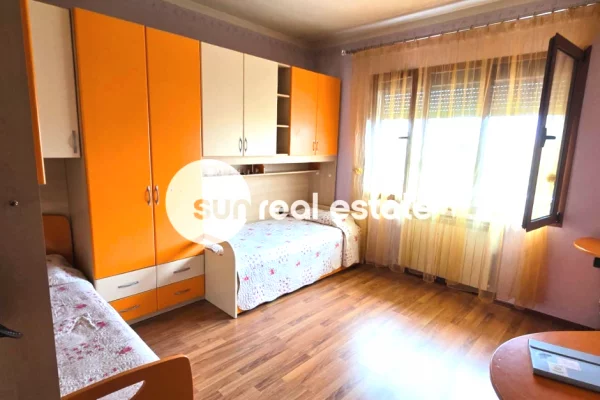 Shtepi me qera Vila Luksoze ne Shkoder, 2+1, Mobilimi E mobiluar, Pagesa 60,000  Leke.