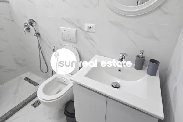 Shtepi me qera Apartament ne Shkoder, 1+1, Mobilimi E mobiluar, Pagesa 37,000  Leke.