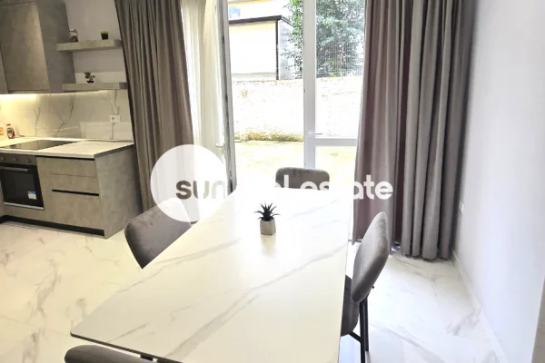 Shtepi me qera Apartament ne Shkoder, 1+1, Mobilimi E mobiluar, Pagesa 37,000  Leke.