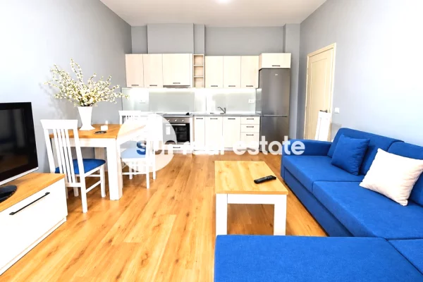 Shtepi me qera Apartament ne Shkoder, 1+1, Mobilimi E mobiluar, Pagesa 42,000  Leke.