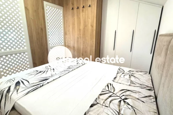 Shtepi me qera Apartament ne Shkoder, 2+1, Mobilimi E mobiluar, Pagesa 40,000  Leke.