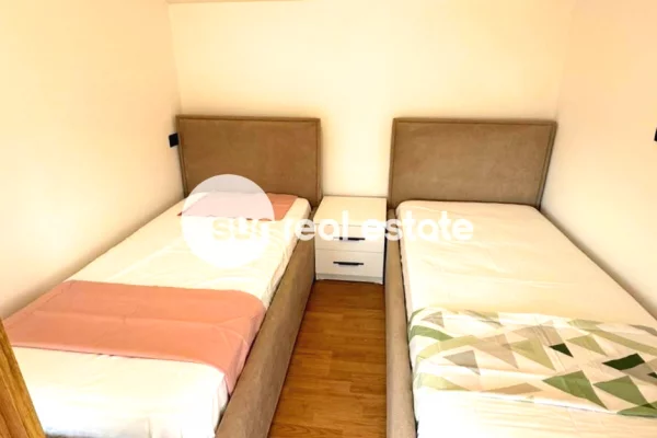 Shtepi me qera Apartament ne Shkoder, 2+1, Mobilimi E mobiluar, Pagesa 40,000  Leke.
