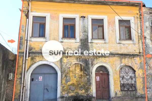 Shtepi ne shitje Shtepi Private ne Shkoder, 3+1, Mobilimi Bosh, pa mobiluar, Pagesa 28,000,000  Leke.