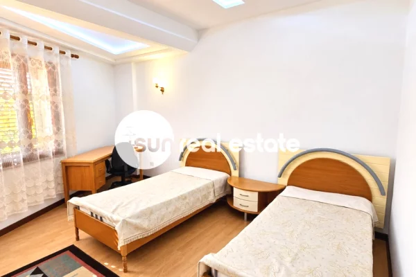 Shtepi me qera Vila Luksoze ne Shkoder, 2+1, Mobilimi E mobiluar, Pagesa 800  Euro.