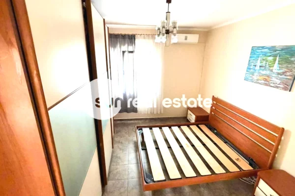 JEPET ME QIRA AMBIENT BIZNESI, TEK GJYLBEGET, SHKODER