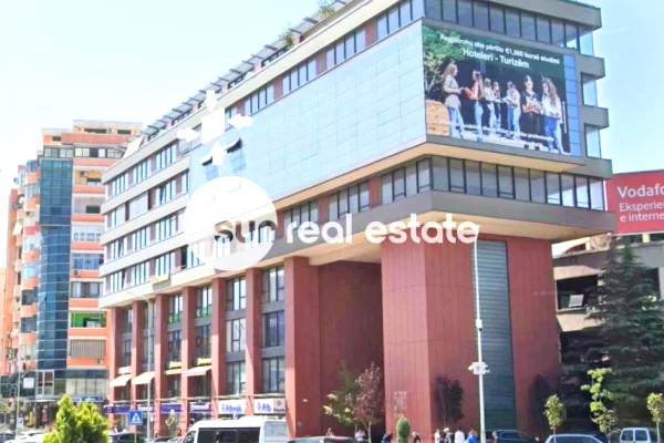 Shtepi ne shitje Apartament ne Shkoder, 2+1, Mobilimi Bosh, pa mobiluar, Pagesa 216,590  Euro.