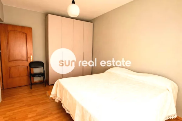 Shtepi me qera Apartament ne Shkoder, 2+1, Mobilimi E mobiluar, Pagesa 40,000  Leke.