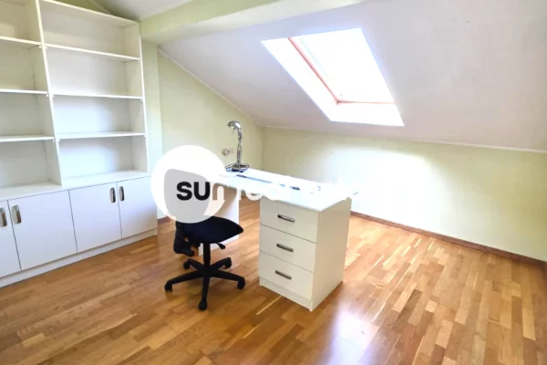 Shtepi me qera Apartament ne Shkoder, 2+1, Mobilimi E mobiluar, Pagesa 70,000  Leke.