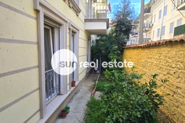 Shtepi me qera Apartament ne Shkoder, 2+1, Mobilimi E mobiluar, Pagesa 60,000  Leke.