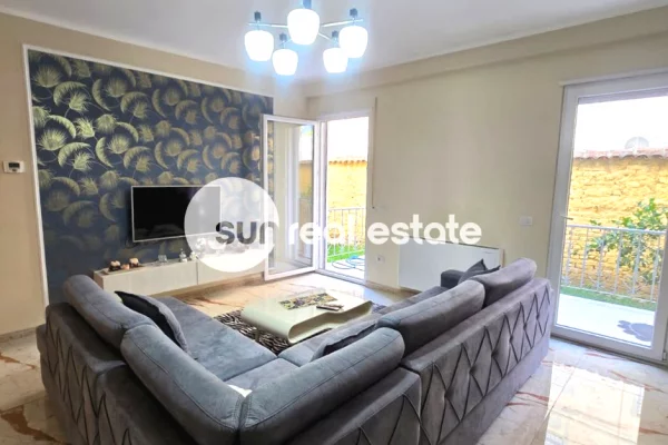 Shtepi me qera Apartament ne Shkoder, 2+1, Mobilimi E mobiluar, Pagesa 60,000  Leke.
