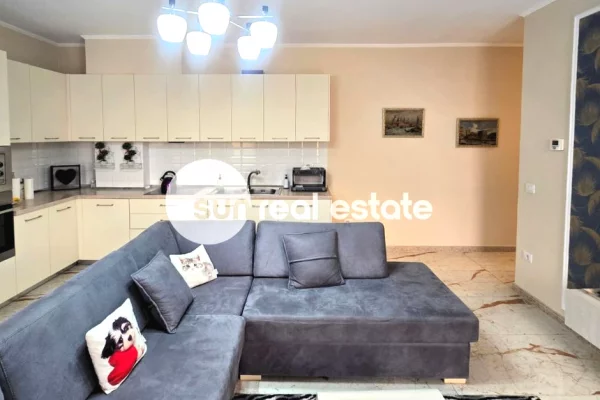 Shtepi me qera Apartament ne Shkoder, 2+1, Mobilimi E mobiluar, Pagesa 60,000  Leke.