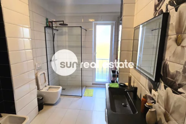 Shtepi me qera Apartament ne Shkoder, 2+1, Mobilimi E mobiluar, Pagesa 60,000  Leke.