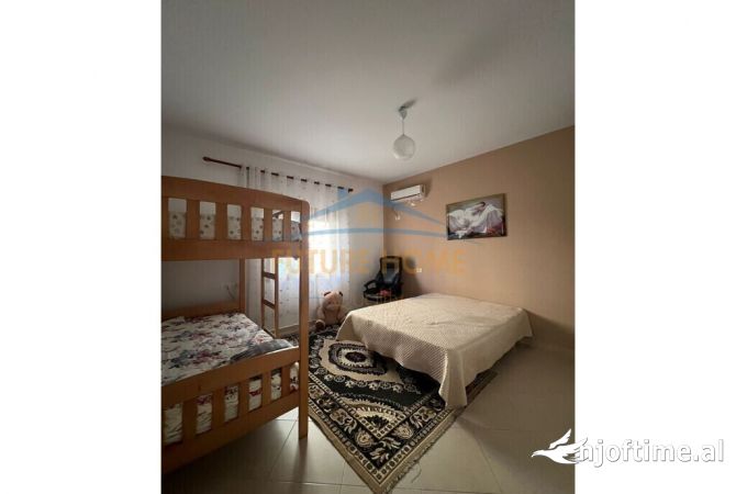 Casa privata/Indipendente in vendita a Lushnja 2+1, Arredato