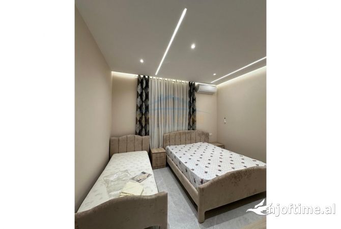 Shtepi me qera Apartament ne Durres, 1+1, Mobilimi E mobiluar, Pagesa 300  Euro.