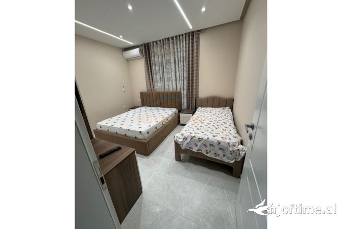 Shtepi me qera Apartament ne Durres, 1+1, Mobilimi E mobiluar, Pagesa 300  Euro.