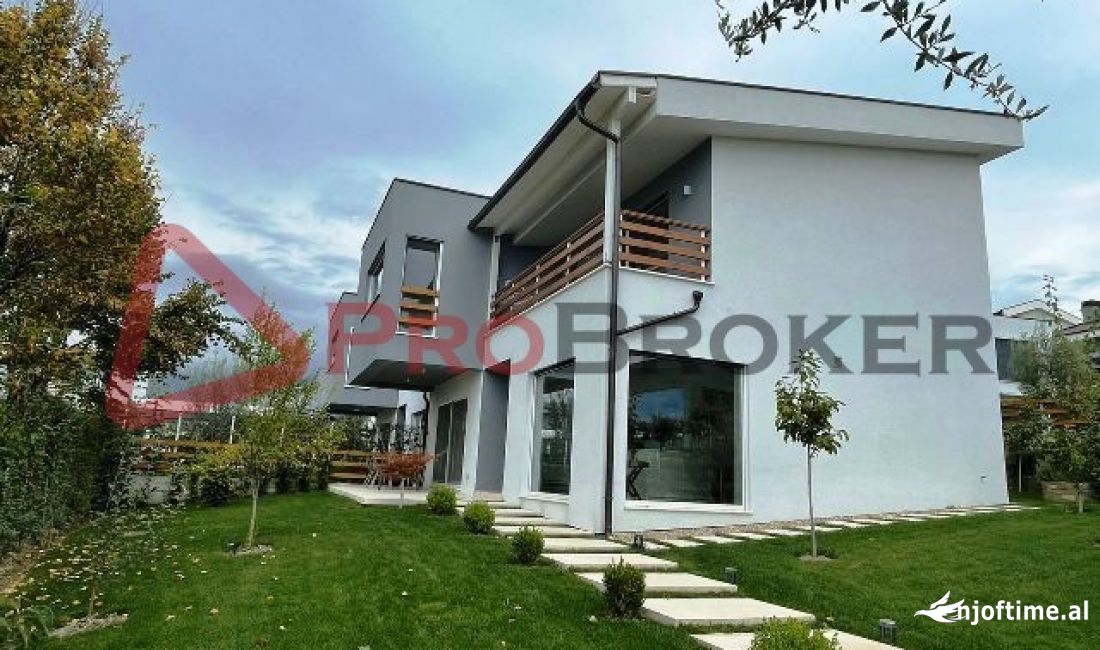 VILE INDIVIDUALE NE SHITJE TEK LONG HILL RESIDENCE