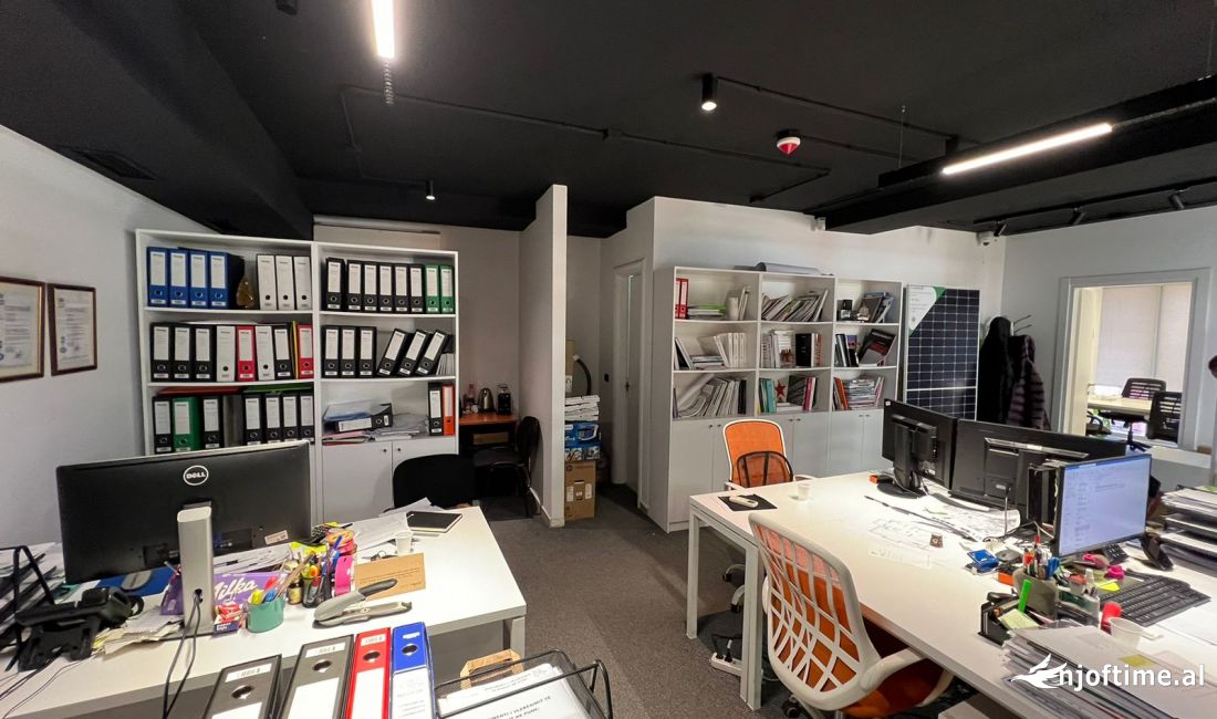 Ambient Biznesi / Zyra | Me Qira | Pazari Ri