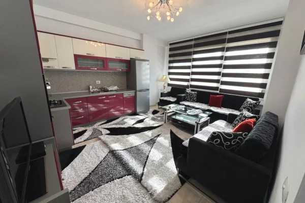 Shtepi me qera 2+1 ne Tirane - 600 Euro