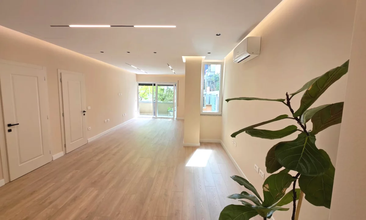 AMBIENT BIZNESI / ZYRE ME QIRA PRANE RTSH