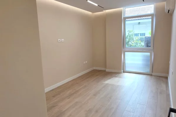 AMBIENT BIZNESI / ZYRE ME QIRA PRANE RTSH