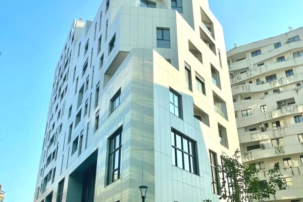 Shtepi ne shitje Apartament ne Tirane, 1+1, Mobilimi Bosh, pa mobiluar, Pagesa 158,000  Euro.