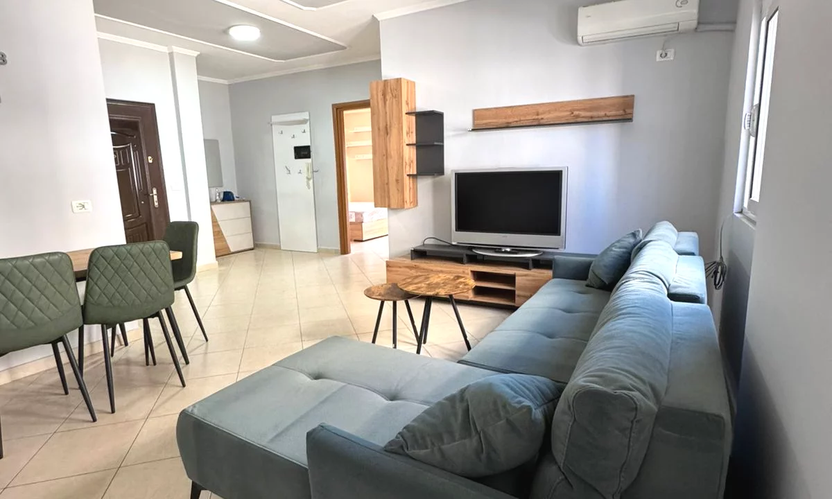 Shtepi me qera Apartament ne Tirane, 2+1, Mobilimi E mobiluar, Pagesa 65,000  Leke.