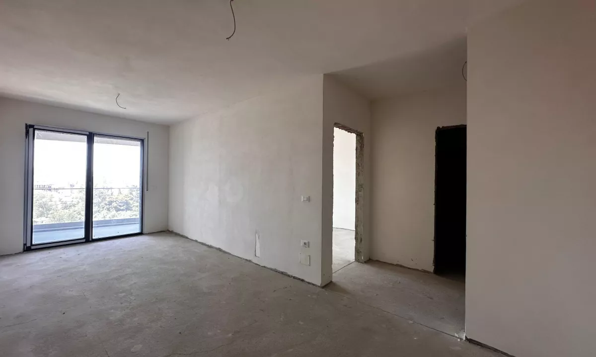 Shtepi ne shitje Apartament ne Tirane, 1+1, Mobilimi Bosh, pa mobiluar, Pagesa 130,000  Euro.