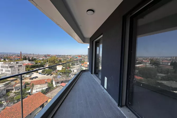 Shtepi ne shitje Apartament ne Tirane, 1+1, Mobilimi Bosh, pa mobiluar, Pagesa 130,000  Euro.