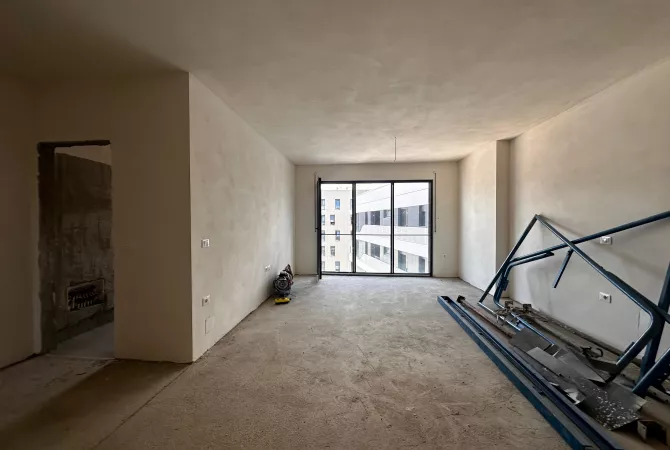 Shtepi ne shitje Apartament ne Tirane, 2+1, Mobilimi Bosh, pa mobiluar, Pagesa 177,500  Euro.