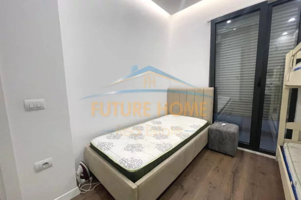 Shtepi ne shitje Apartament ne Tirane, 2+1, Mobilimi E mobiluar, Pagesa 200,000  Euro.